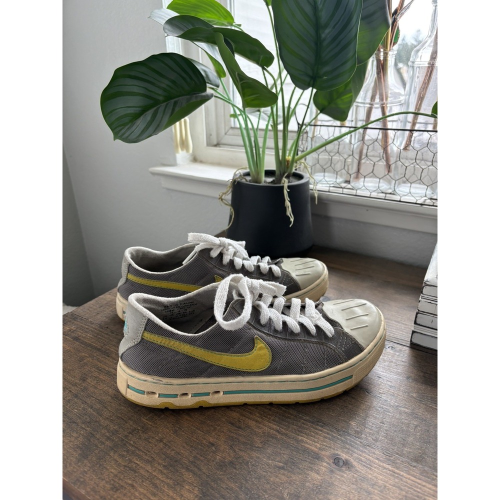 Nike ACG SOAKER Shoes  Sneakers  315839-081 Womens 6.5( Fits Like 8)